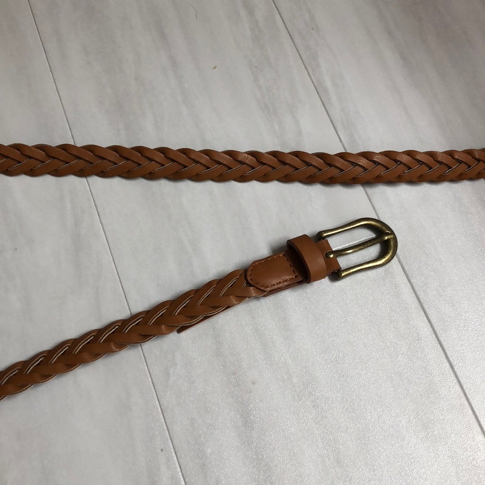 Forever 21 brown braided belt, skinny width